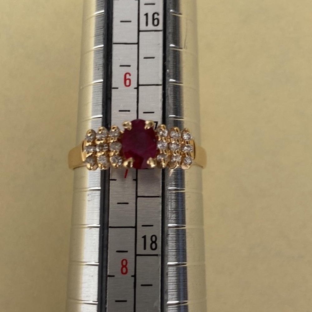 Luxurious Solid 14k Gold Oval Red Ruby 18 Diamond… - image 8